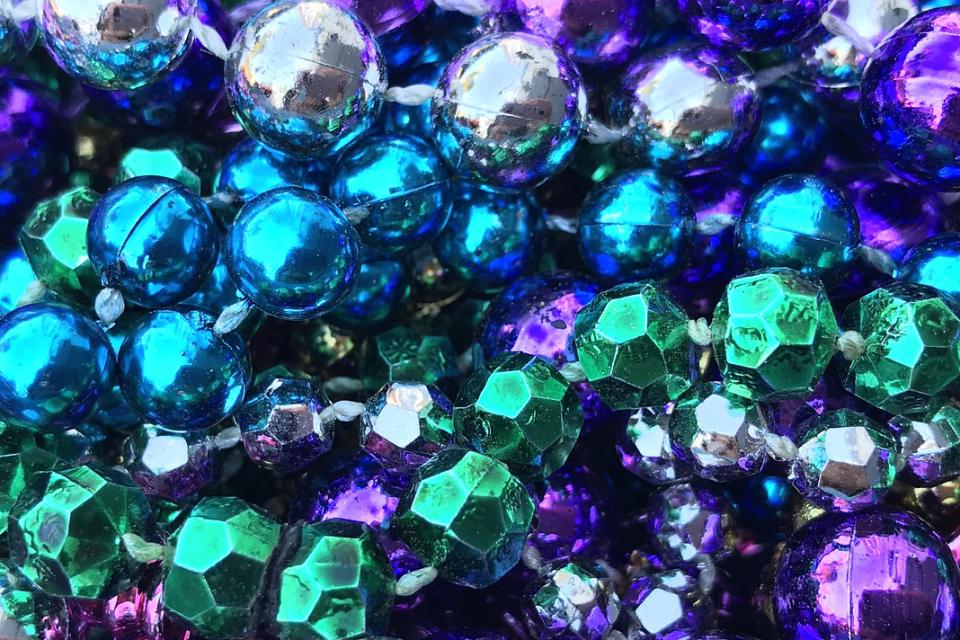 Glass Beads – Mardi Gras Spot